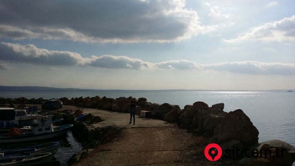 ÇANAKKALE GELİBOLU ADİLHAN KÖYÜ YATIRIMLIK TARLA DENİZ MANZARALI