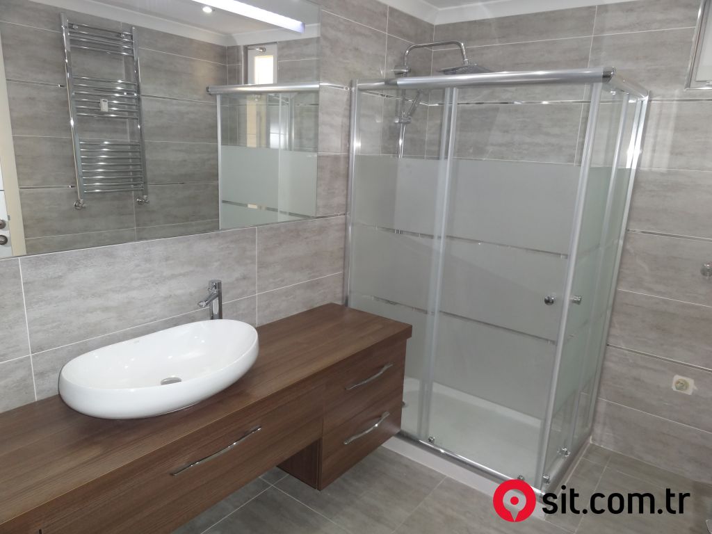 Satılık Emlak - Apartman Dairesi İSTANBUL, KADIKÖY, BOSTANCI MAH. 135 m² 725,000